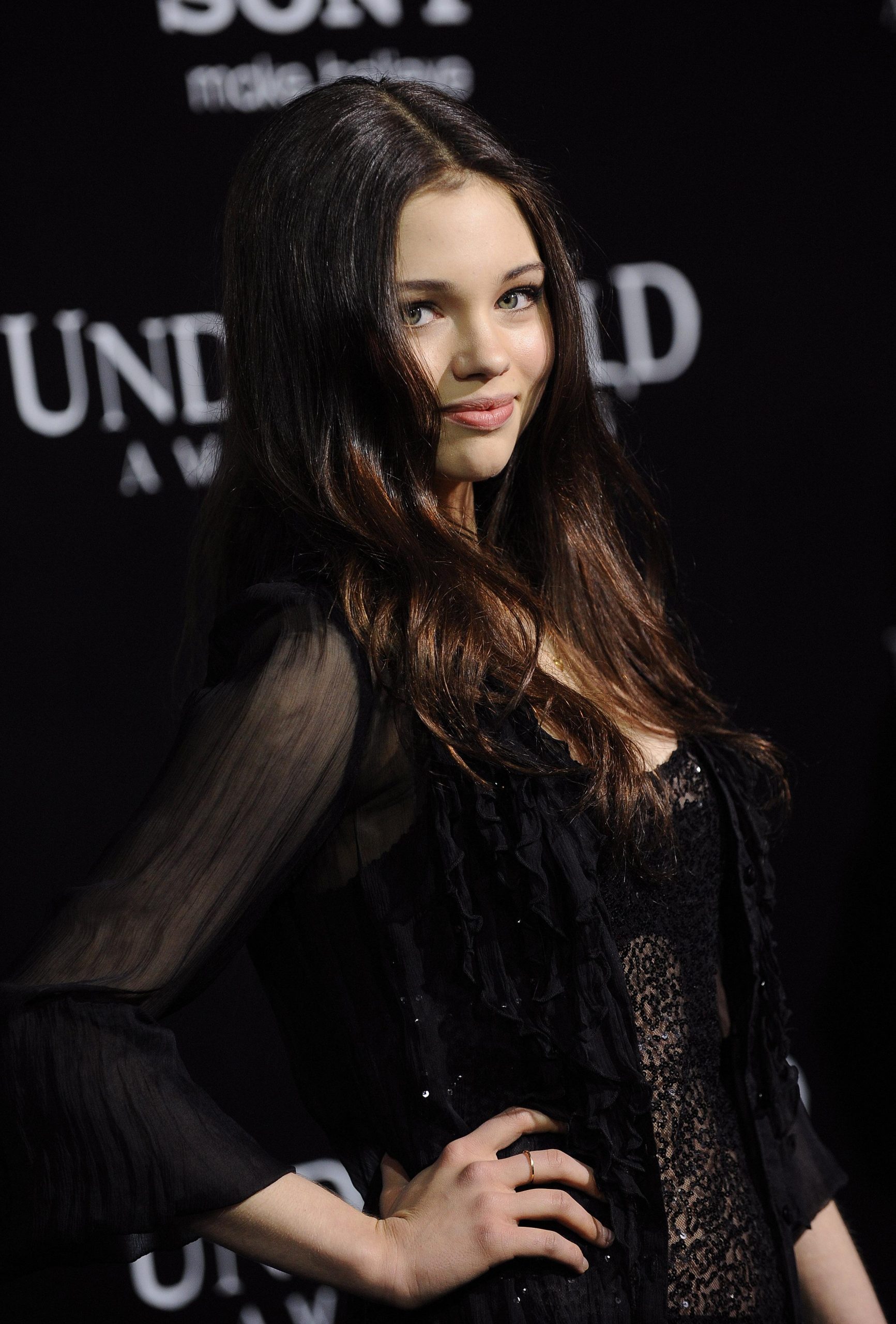 49 India Eisley Nude Pictures Can Make You Submit To Her Glitzy Looks 11