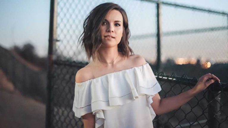 34 Ingrid Nilsen Nude Pictures Are Sure To Keep You Motivated 9
