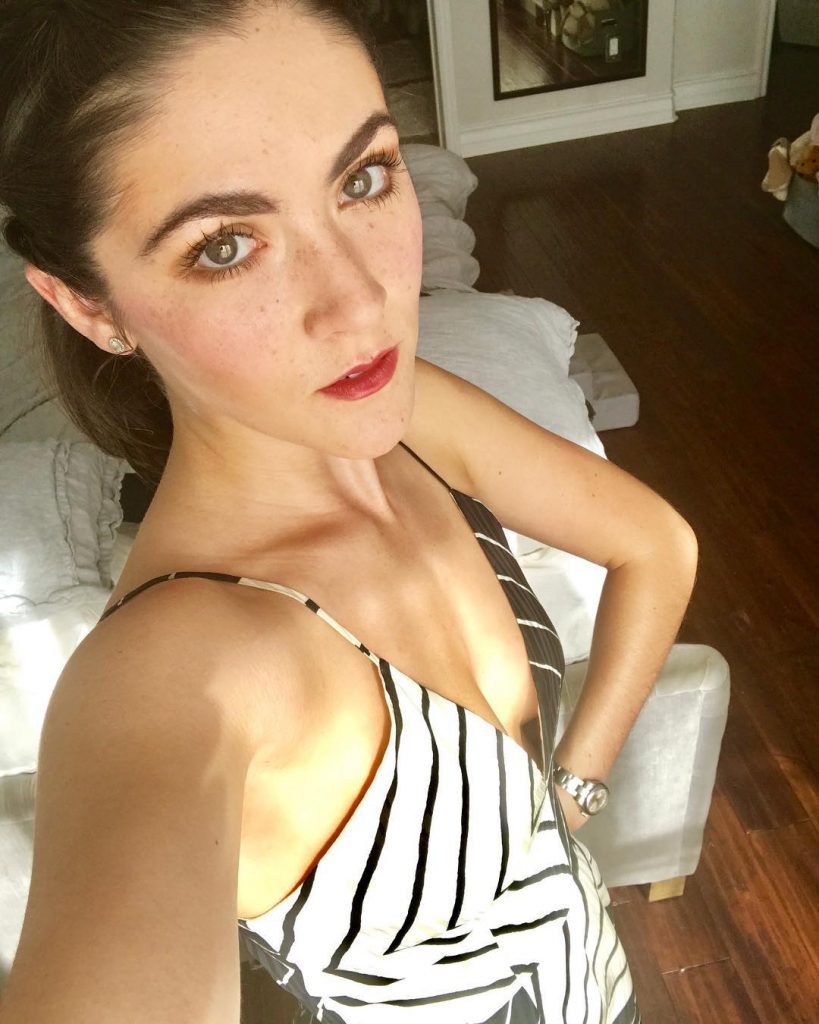 50 Sexy and Hot Isabelle Fuhrman Pictures – Bikini, Ass, Boobs 95