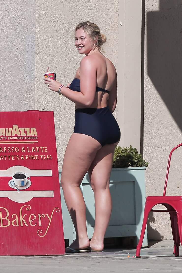 Iskra lawrence hot pic