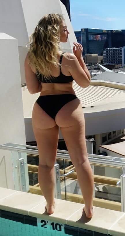 Iskra lawrence sexy butt picture