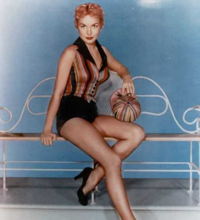49 Sexy and Hot Janet Leigh Pictures – Bikini, Ass, Boobs 23
