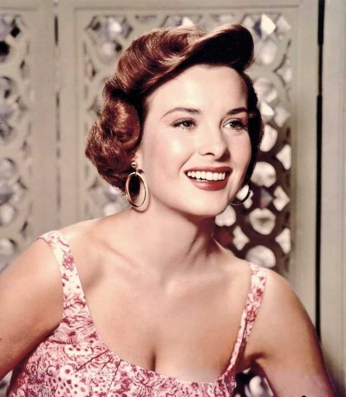 49 Jean Peters Nude Pictures Display Her As A Skilled Performer 22