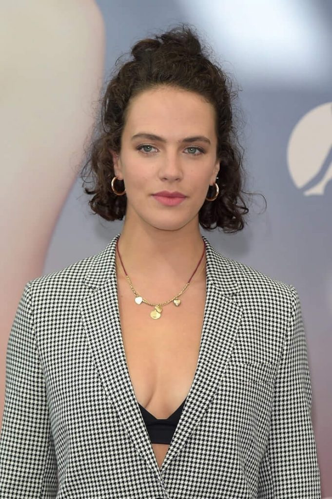 48 Sexy and Hot Jessica Brown Findlay Pictures – Bikini, Ass, Boobs 15