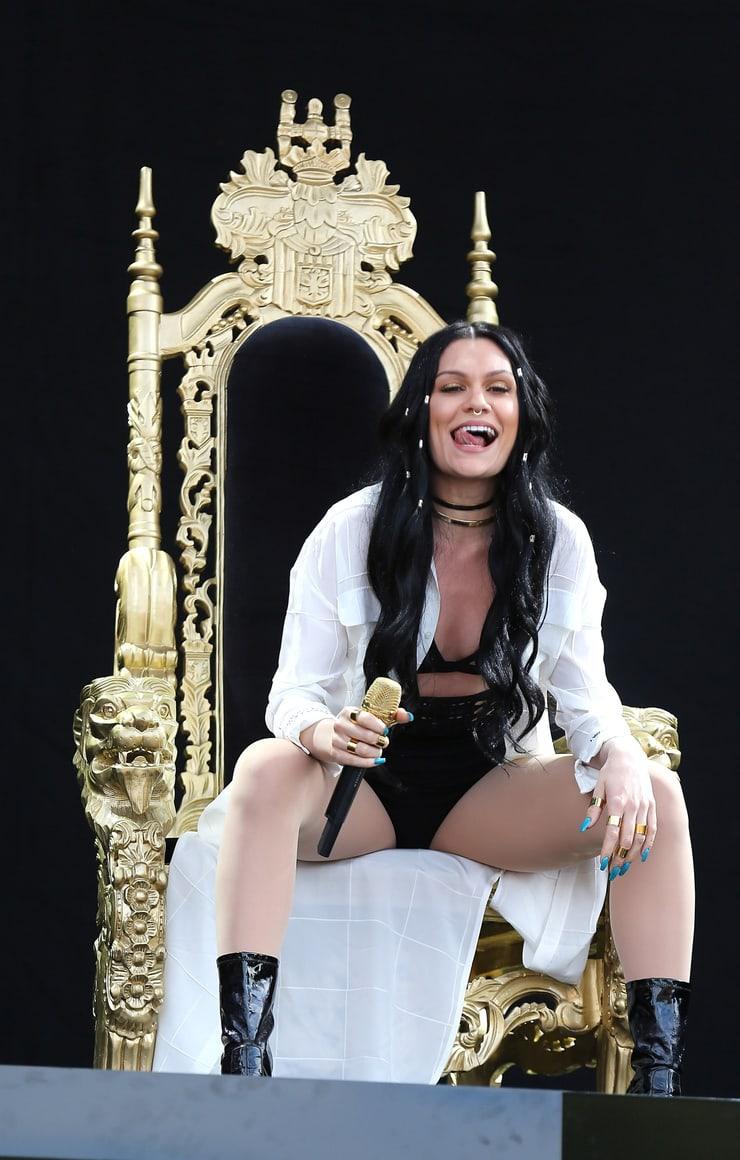 49 Jessie J Nude Pictures Brings Together Style, Sassiness And Sexiness 467