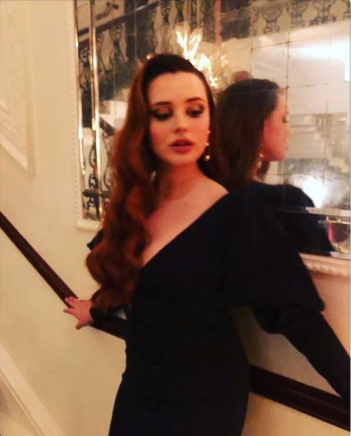 41 Katherine Langford Nude Pictures Present Her Magnetizing Attractiveness 108