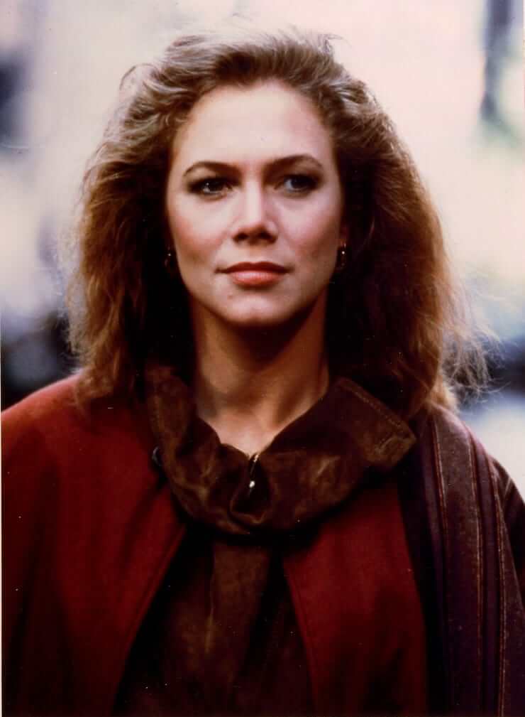 50 Sexy and Hot Kathleen Turner Pictures – Bikini, Ass, Boobs 62