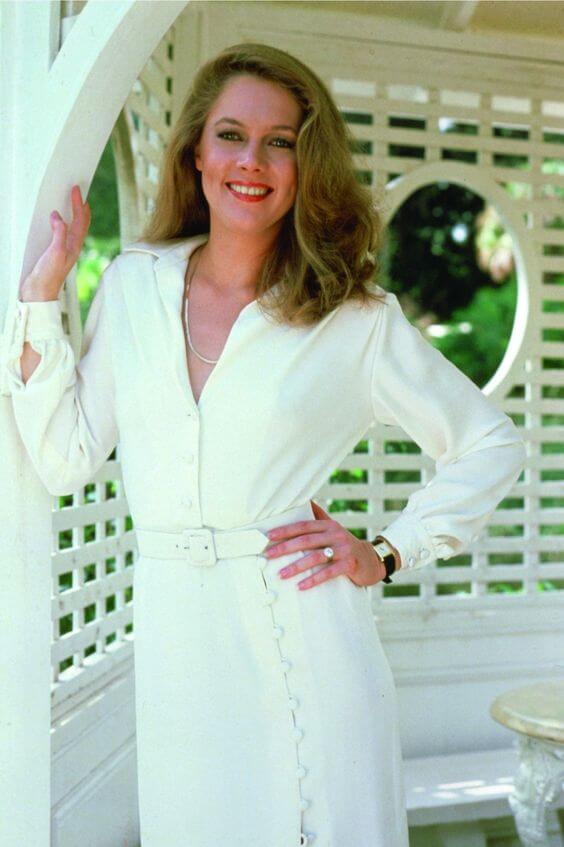 50 Sexy and Hot Kathleen Turner Pictures – Bikini, Ass, Boobs 281
