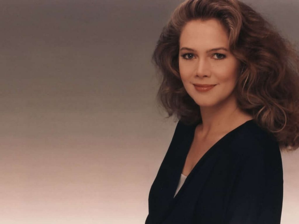 50 Sexy and Hot Kathleen Turner Pictures – Bikini, Ass, Boobs 22