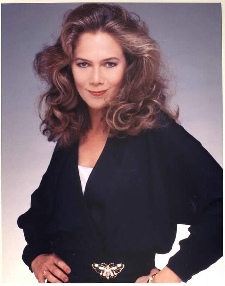 50 Sexy and Hot Kathleen Turner Pictures – Bikini, Ass, Boobs 40