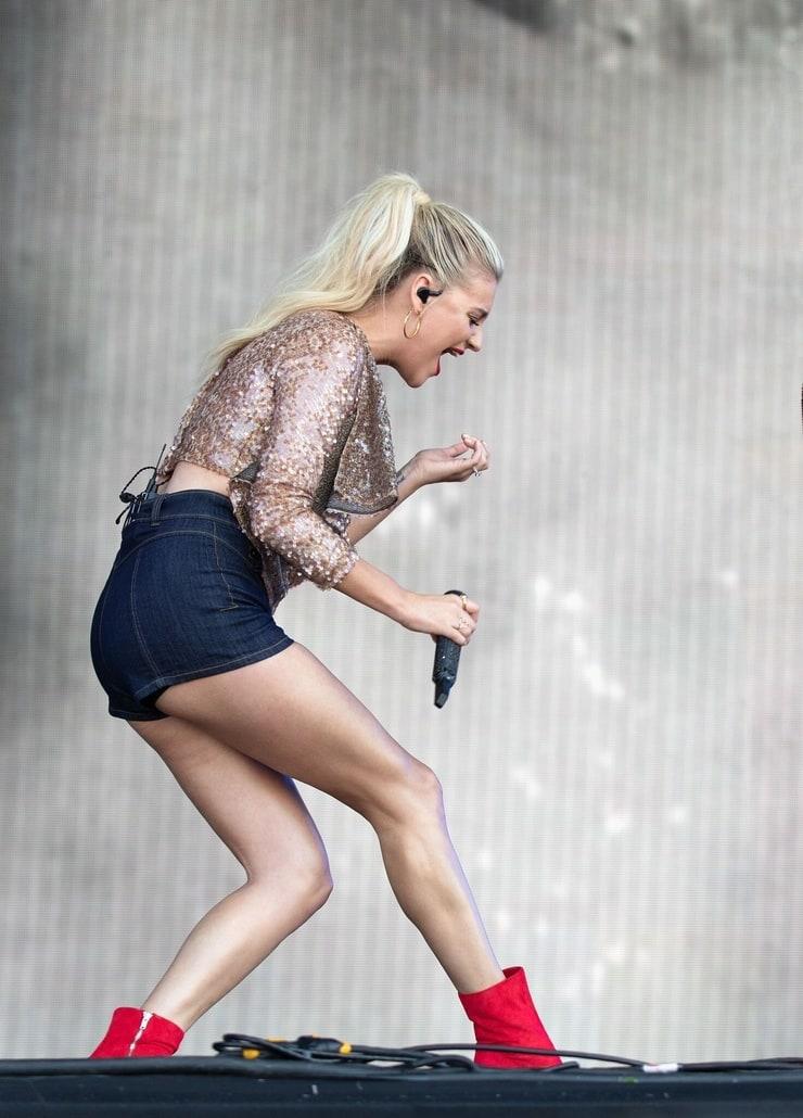 49 Kelsea Ballerini Nude Pictures Are Marvelously Majestic 31