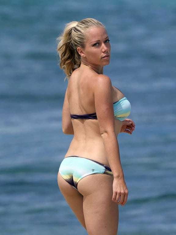 46 Sexy and Hot Kendra Wilkinson Pictures – Bikini, Ass, Boobs 59