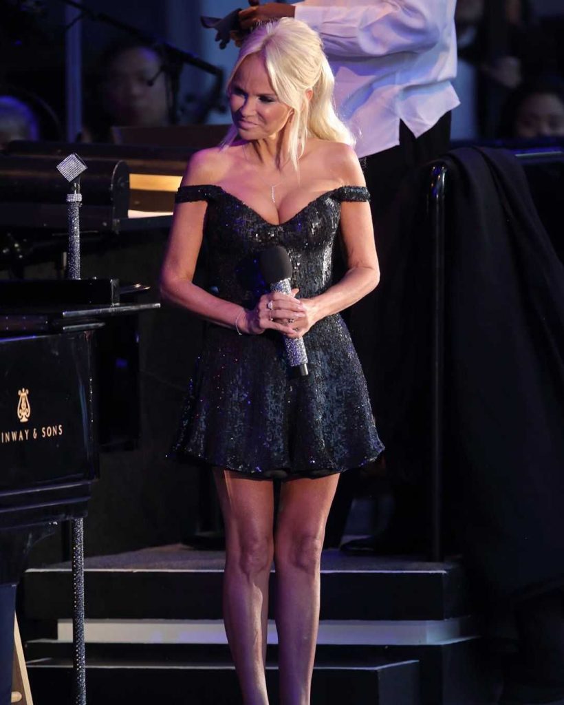 65 Sexy Kristin Chenoweth Pictures Which Demonstrate