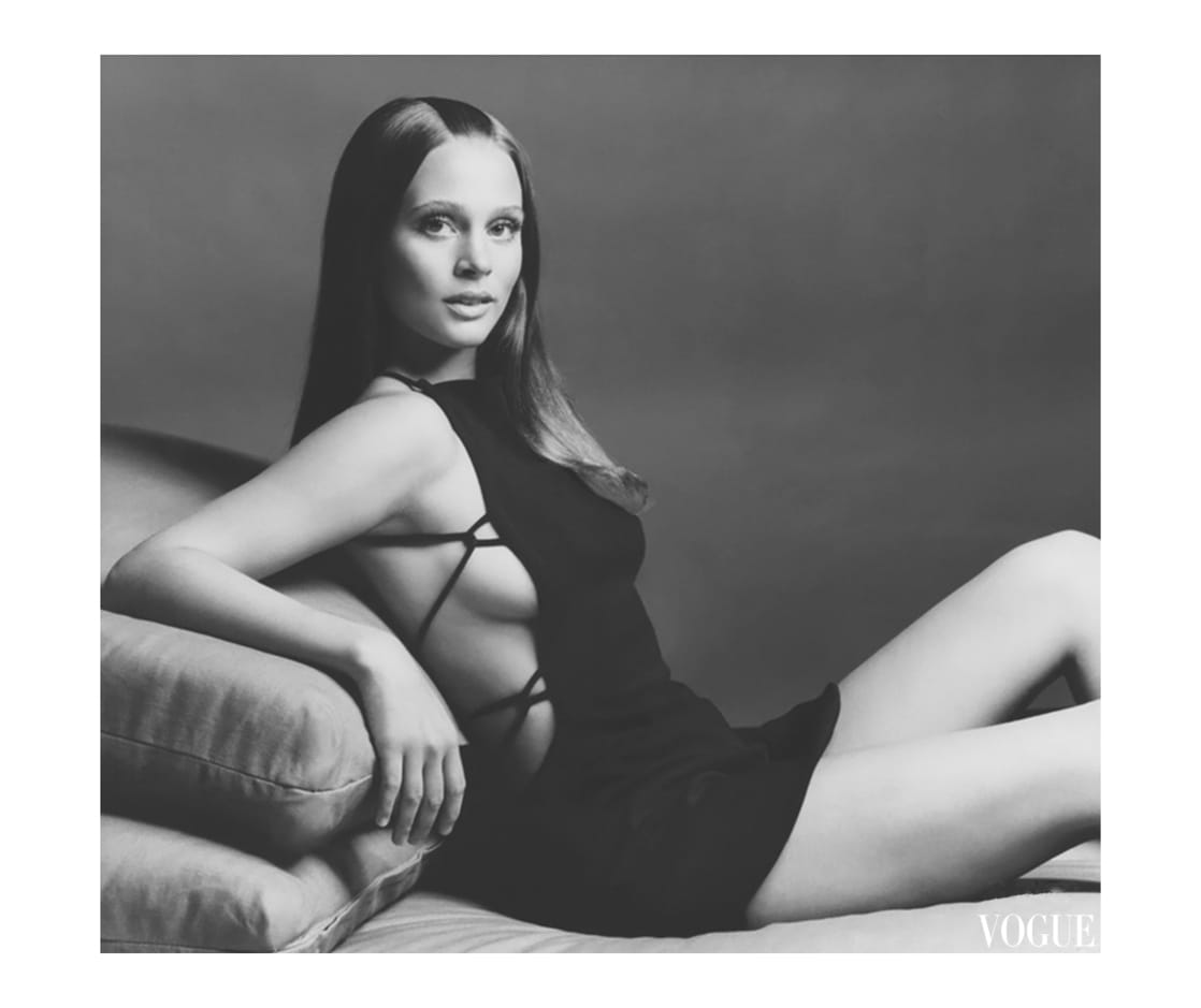 28 Leigh Taylor-Young Nude Pictures Make Her A Successful Lady 3