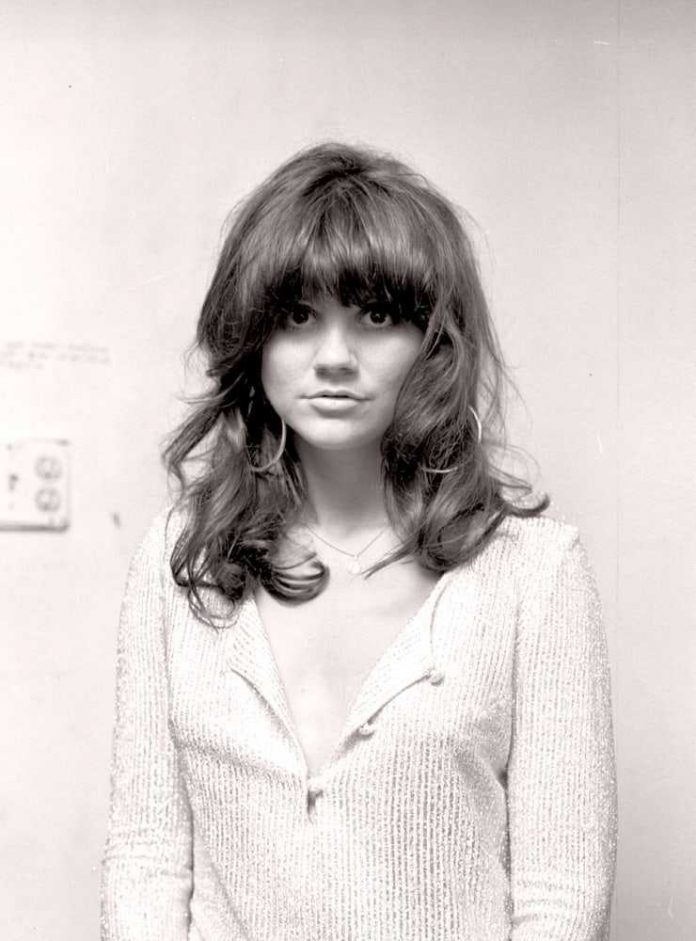 44 Linda Ronstadt Nude Pictures Uncover Her Grandiose And Appealing Body 18