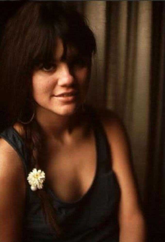 44 Linda Ronstadt Nude Pictures Uncover Her Grandiose And Appealing Body 5