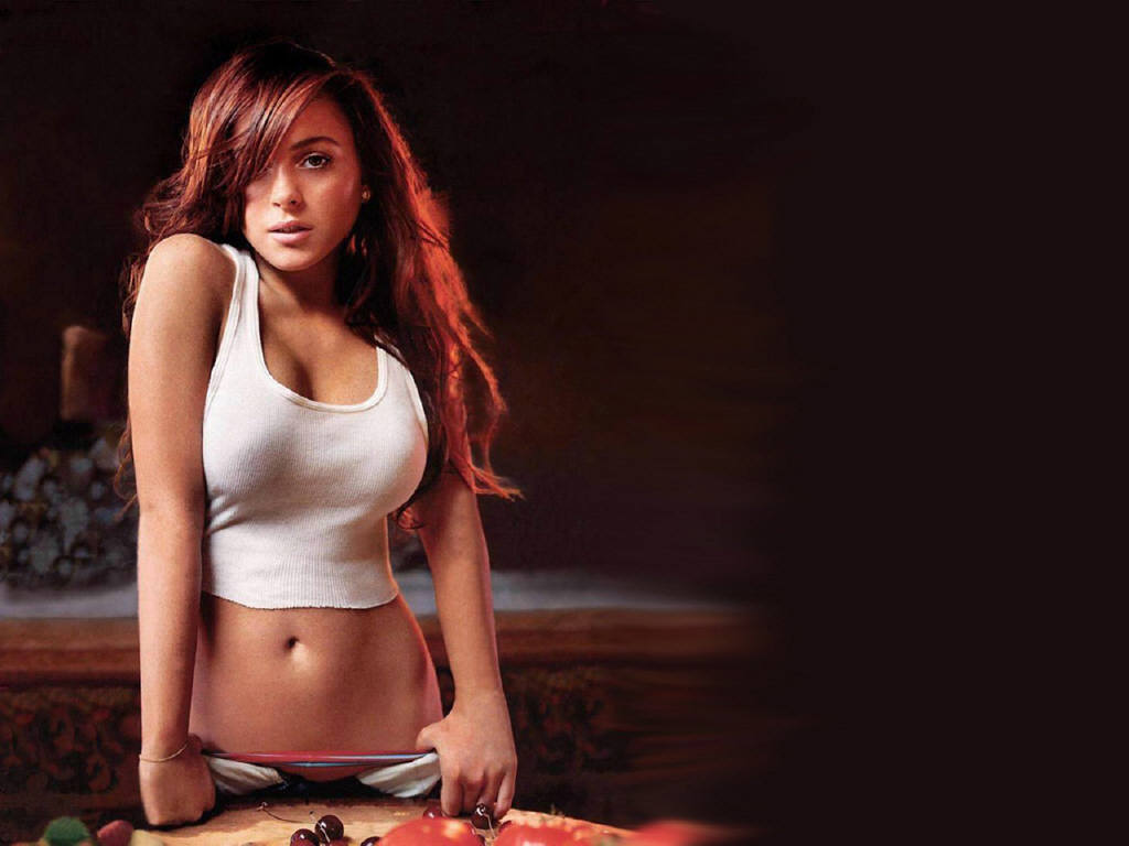 Lindsay Lohan hot.