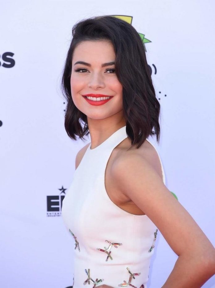 49 Miranda Cosgrove Nude Pictures Which Are Sure To Keep You Charmed With Her Charisma 36
