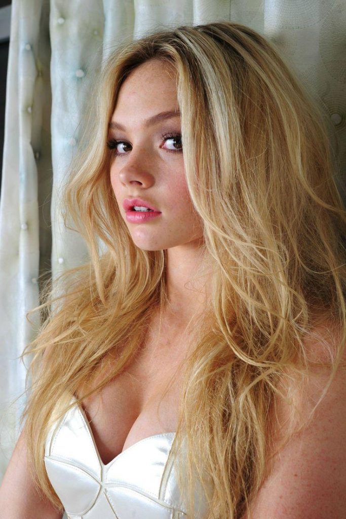 49 Natalie Alyn Lind Nude Pictures Which Make Her A Work Of Art 20