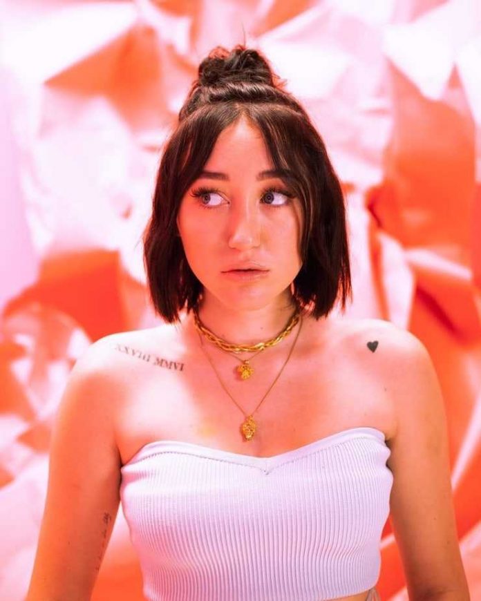 49 Noah Cyrus Nude Pictures Will Make You Slobber Over Her 33