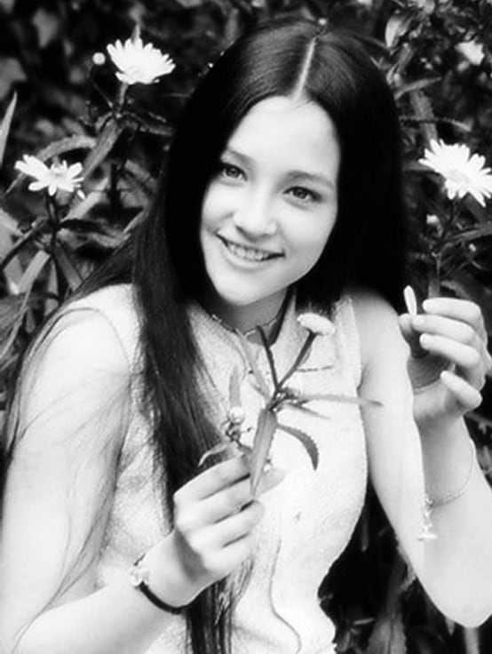 41 Olivia Hussey Nude Pictures That Are Appealingly Attractive 34