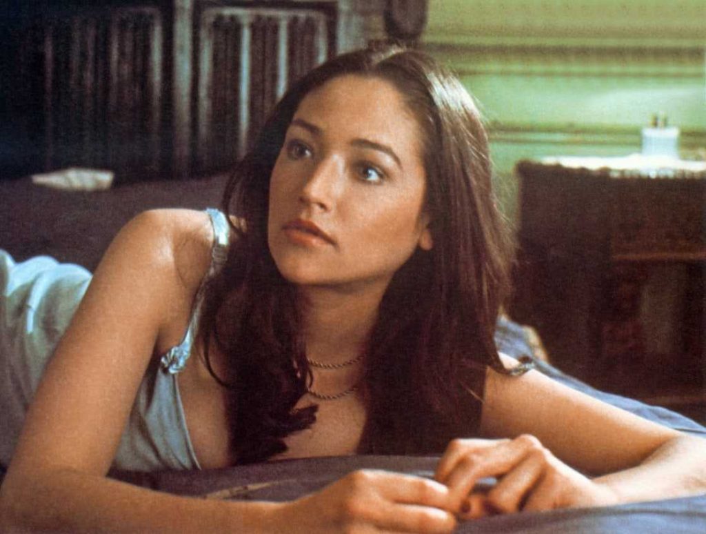 Olivia Hussey topless