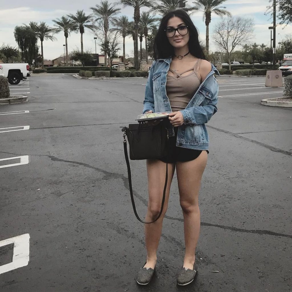49 SSSniperWolf Nude Pictures Show Off Her Dashing Diva Like Looks 28