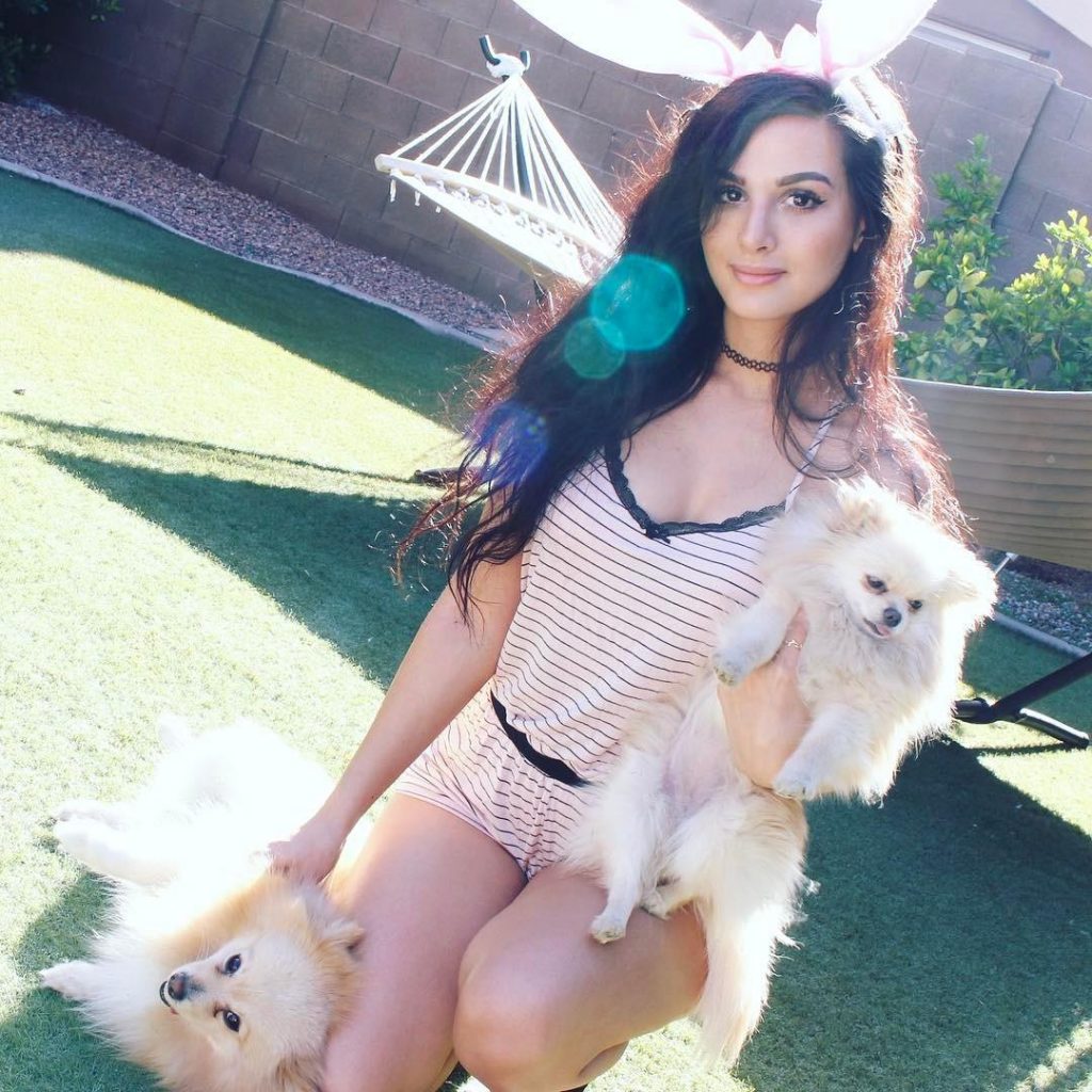49 SSSniperWolf Nude Pictures Show Off Her Dashing Diva Like Looks 6