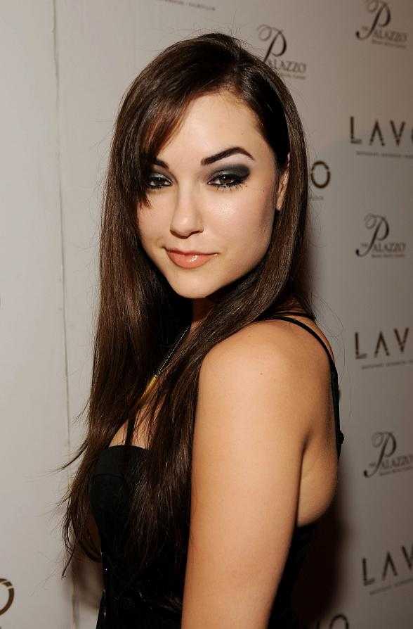 44 Sasha Grey Nude Pictures Can Be Pleasurable And Pleasing To Look At 10