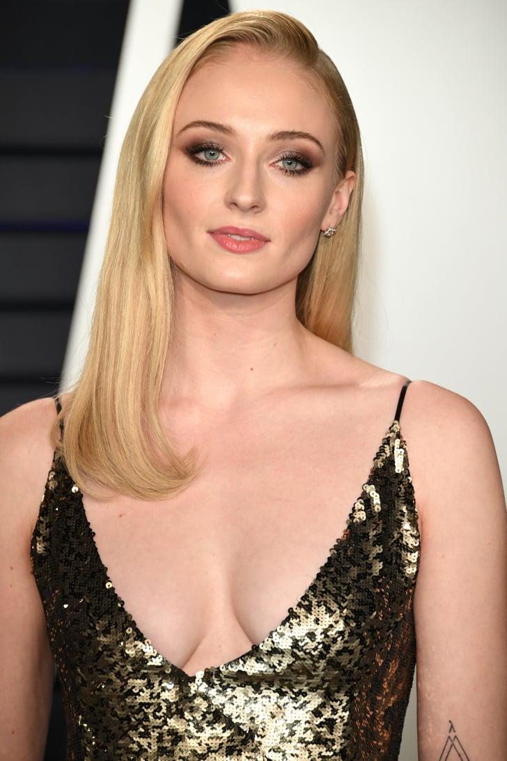 70+ Hot Pictures Of Sophie Turner – Sansa Stark Actress In Game Of Thrones 28