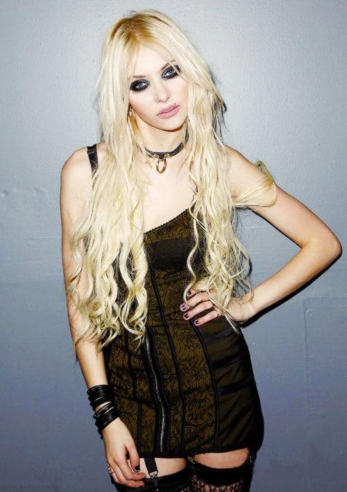 49 Taylor Momsen Nude Pictures Will Make You Crave For More 22