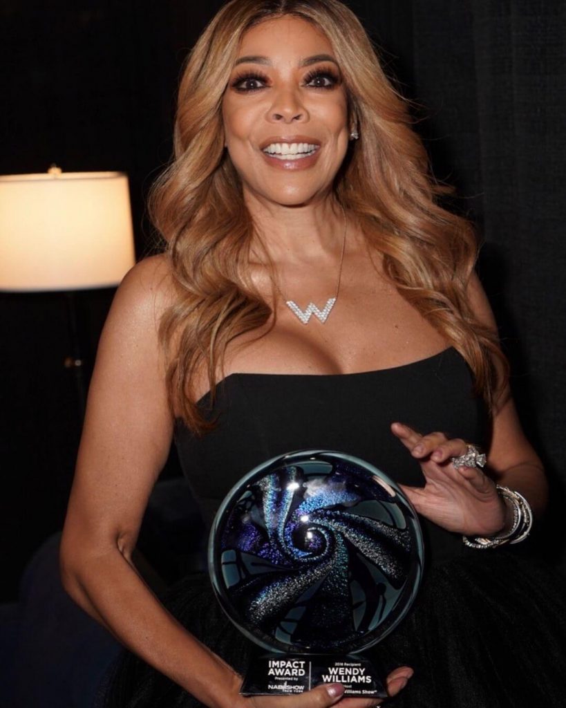 50 Sexy and Hot Wendy Williams Pictures – Bikini, Ass, Boobs 223