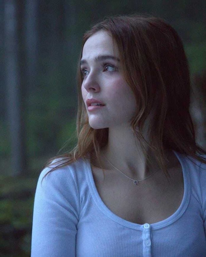 49 Zoey Deutch Nude Pictures That Are Erotically Stimulating 121