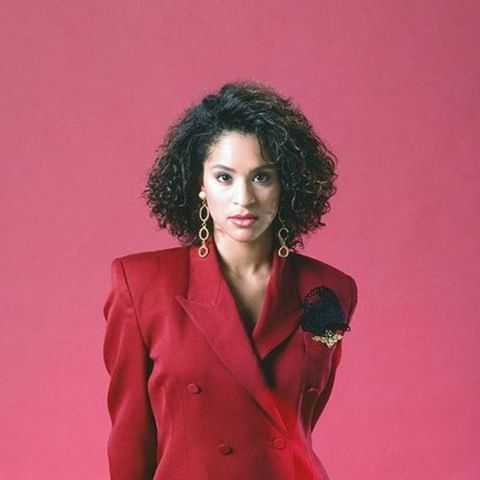 40 Karyn Parsons Nude Pictures Flaunt Her Diva Like Looks 225