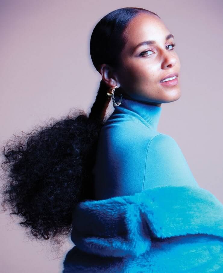 70+ Hot And Sexy Pictures Of Alicia Keys – One of Sexiest Singers Of All Time 22