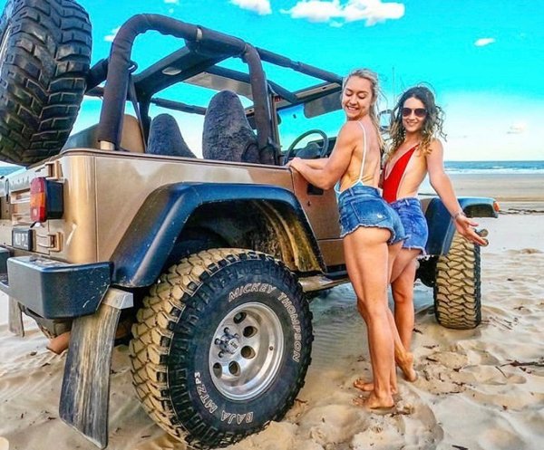 We’ve got 4×4 reasons to love these truck-loving bombshells of the month (35 Photos) 22