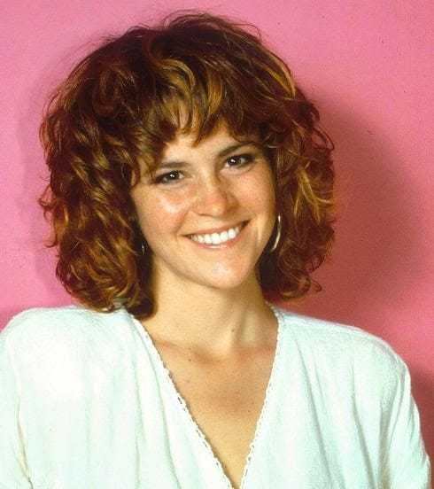 49 Sexy and Hot Ally Sheedy Pictures – Bikini, Ass, Boobs 41