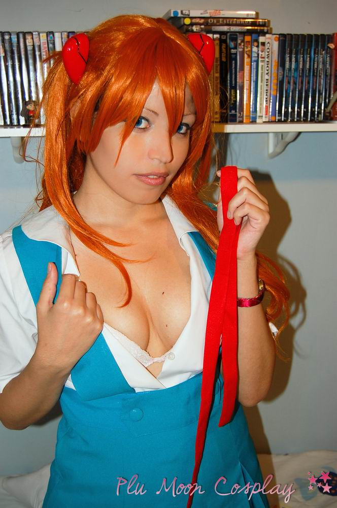 asuka sexy cleavages photo