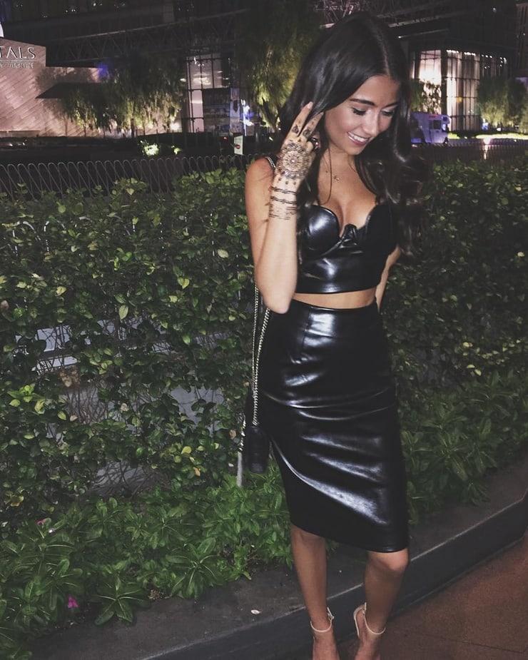 51 Hot Pictures Of Cristine Prosperi Which Will Make You Swelter All Over 16