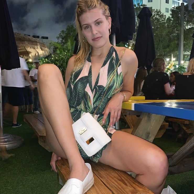 61 Hottest Eugenie Bouchard Big Butt Pictures Are Just Heavenly To Watch 164