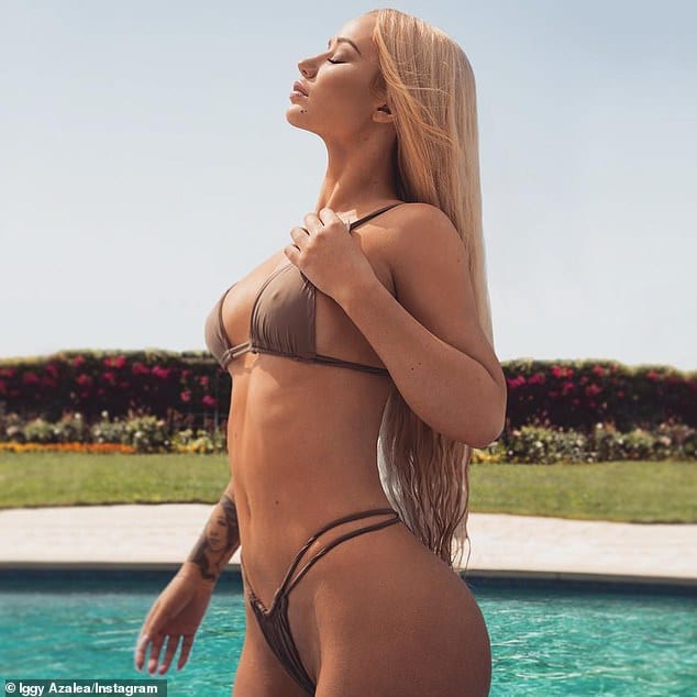 70+ Hot Pictures of Iggy Azalea’s Beautiful Butt Will Drive You Nuts For Her 2