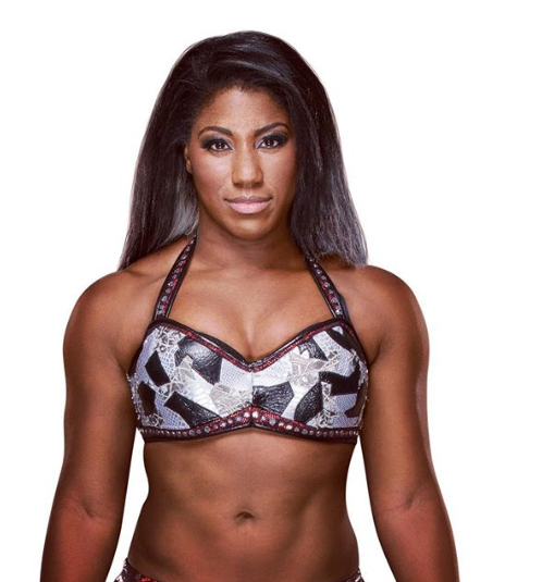 44 Sexy and Hot Ember Moon Pictures – Bikini, Ass, Boobs 268