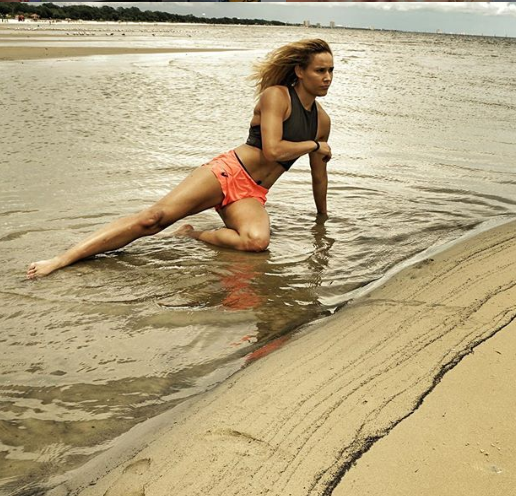 The post 60 Sexy and Hot Lolo Jones Pictures - Bikini, Ass, Boobs appeared ...