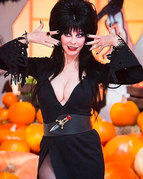 50 Sexy and Hot Cassandra Peterson Pictures – Bikini, Ass, Boobs 22