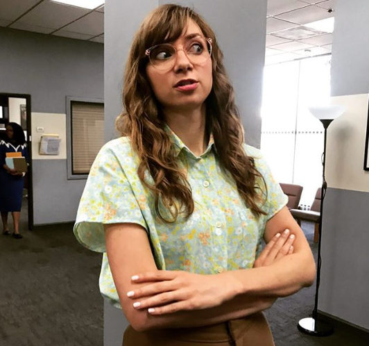 There is no denying that Lauren Lapkus is an attractive lady. 