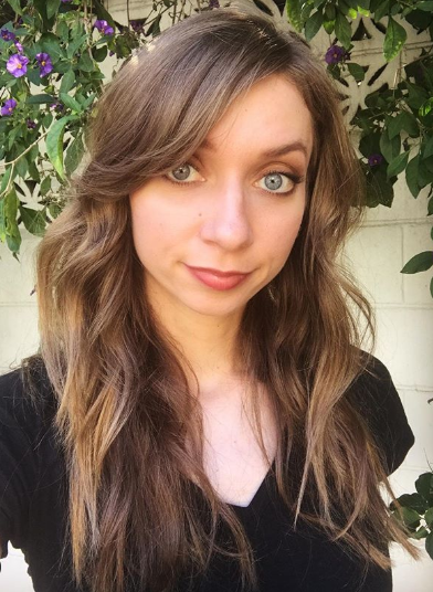 42 Sexy and Hot Lauren Lapkus Pictures – Bikini, Ass, Boobs 38