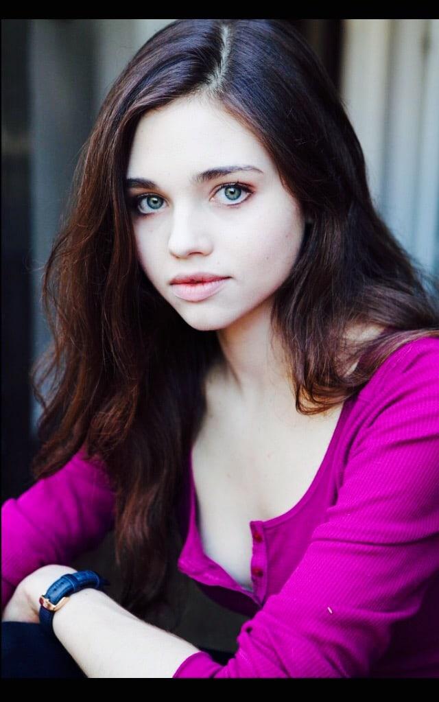 60+ Hot Pictures Of India Eisley Which Will Make You Crazy 91