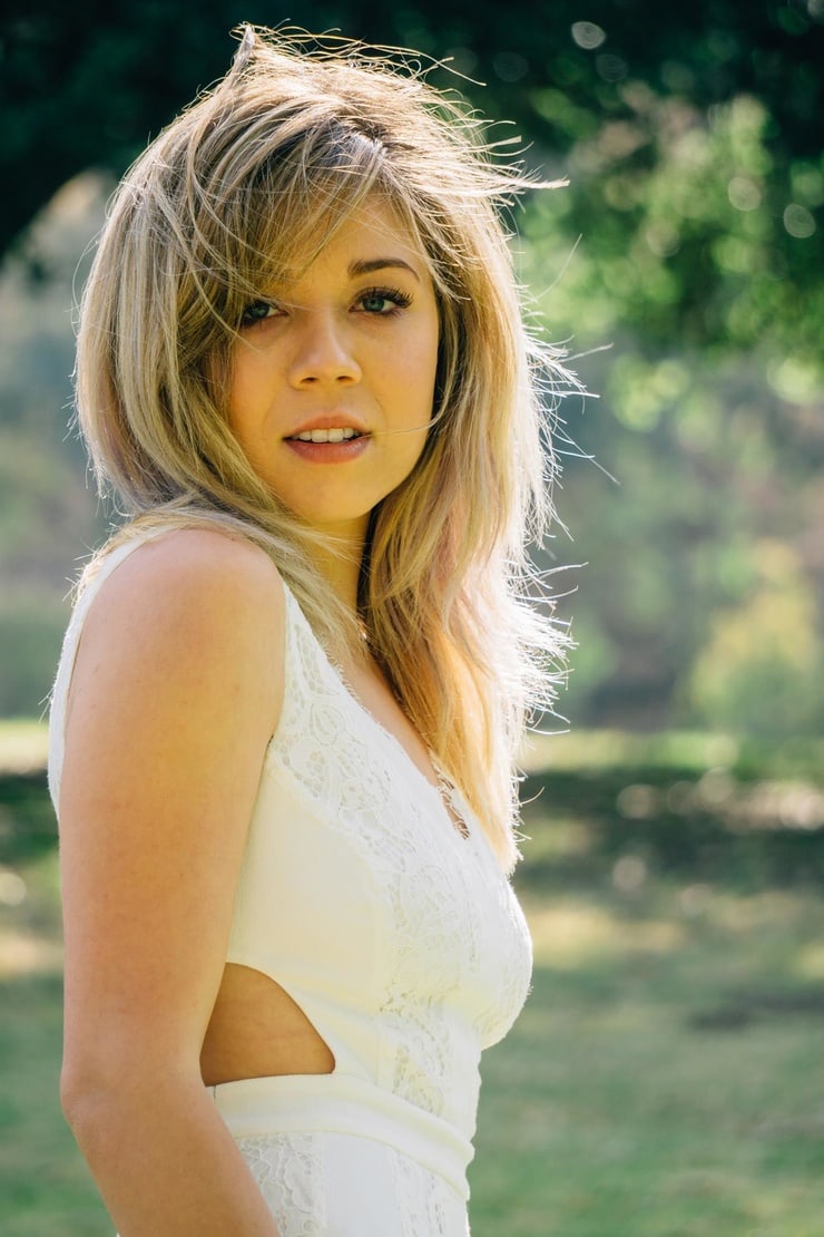 60+ Sexy Jennette Mccurdy Boobs Pictures Will Make You Crave For Her 74