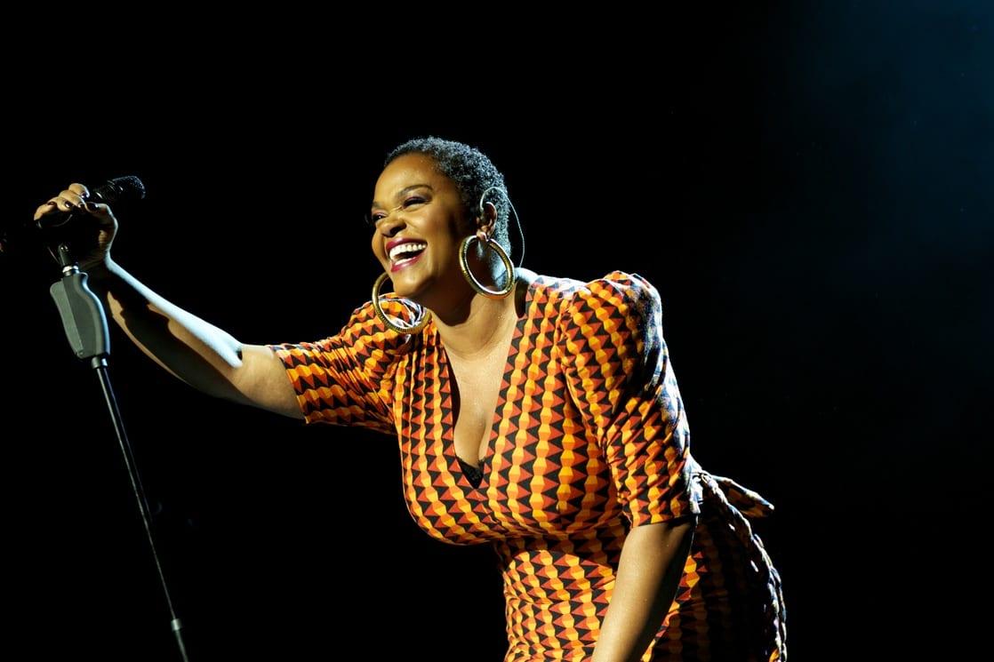 51 Hot Pictures Of Jill Scott Demonstrate That She Is A Gifted Individual 3