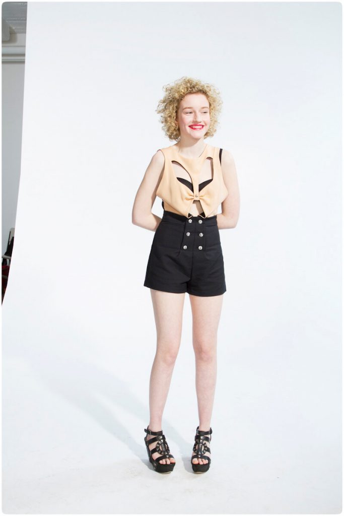 44 Sexy and Hot Julia Garner Pictures – Bikini, Ass, Boobs 9